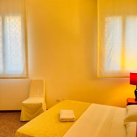 Morosini San Toma Traghetto Vendégház 3*