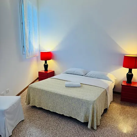 Morosini San Toma Traghetto 3* Βενετία